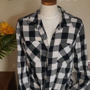 XL Faded Glory Black White Plaid Shirt